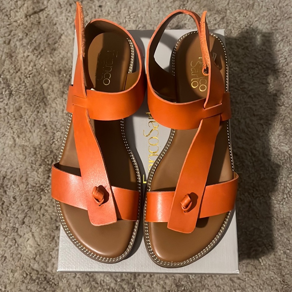 Super cute sandals!